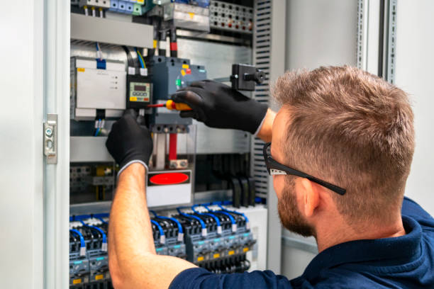 Best Circuit Breaker Repair  in Sneads, FL
